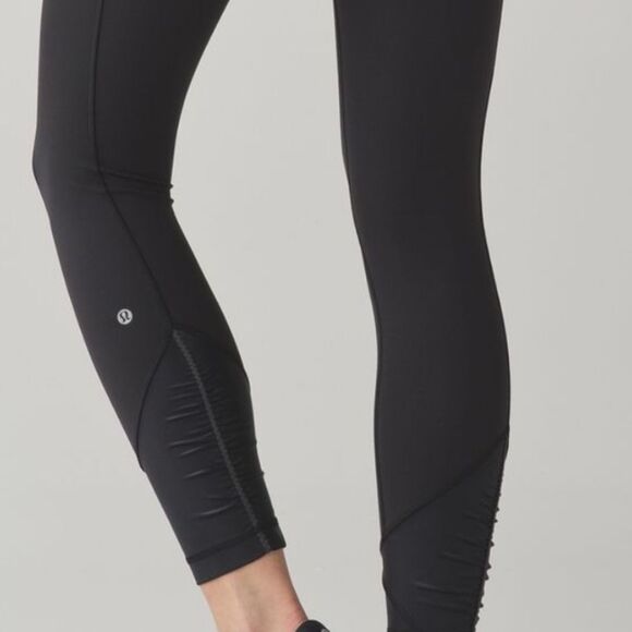 Lululemon Pace Queen Tight 7/8 Length Size 4 Black Reflective Full On Luxtreme - Picture 3 of 15